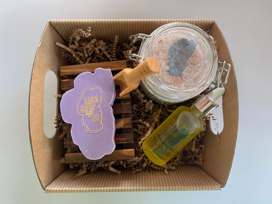 Hydrating Face Oil, Bath Salt + Soap Basket