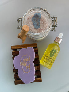 Hydrating Face Oil, Bath Salt + Soap Basket